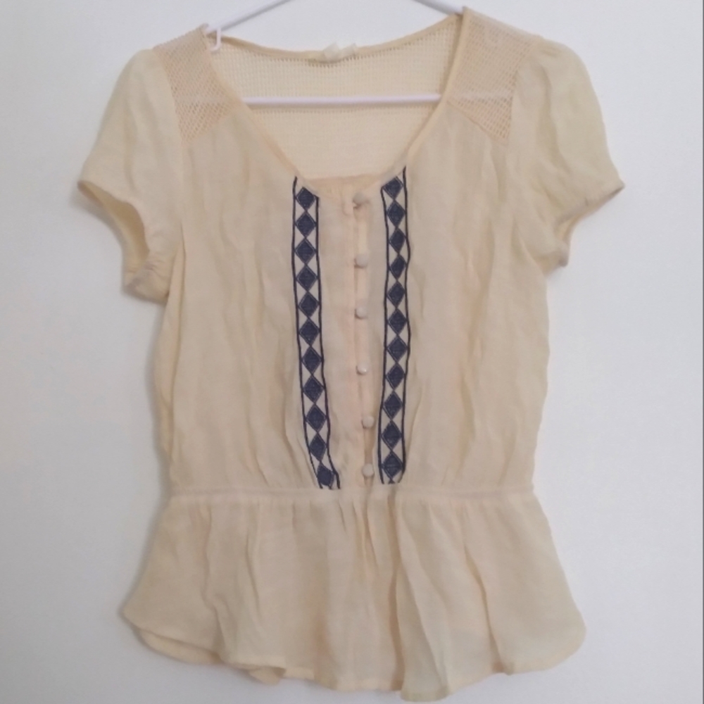 Light linen button up shirt Small